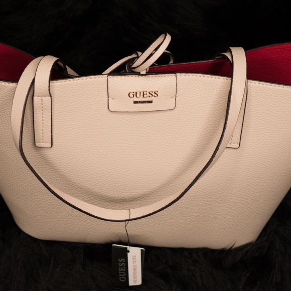 Guess - Picture 3 of 5